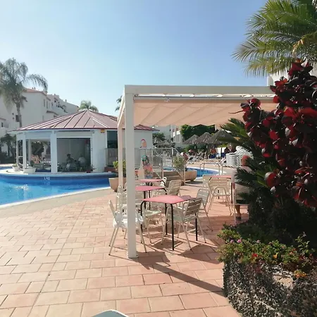 Fairways Club Terrace 公寓 圣米格尔德阿沃纳